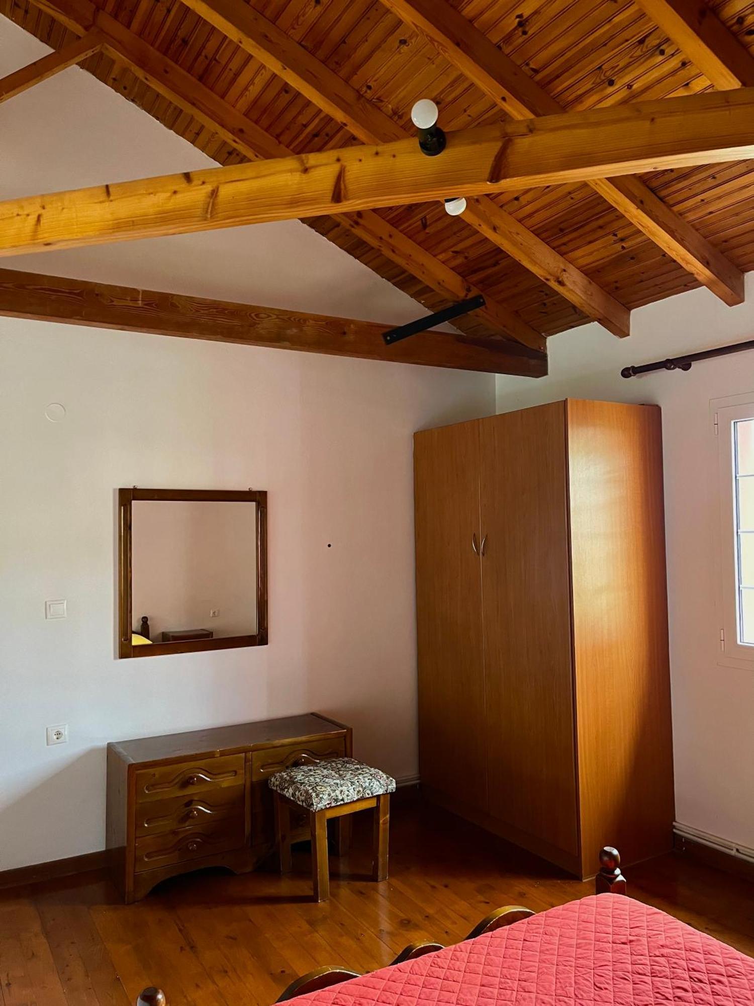 Studios Resbithas Gythio Ngoại thất bức ảnh