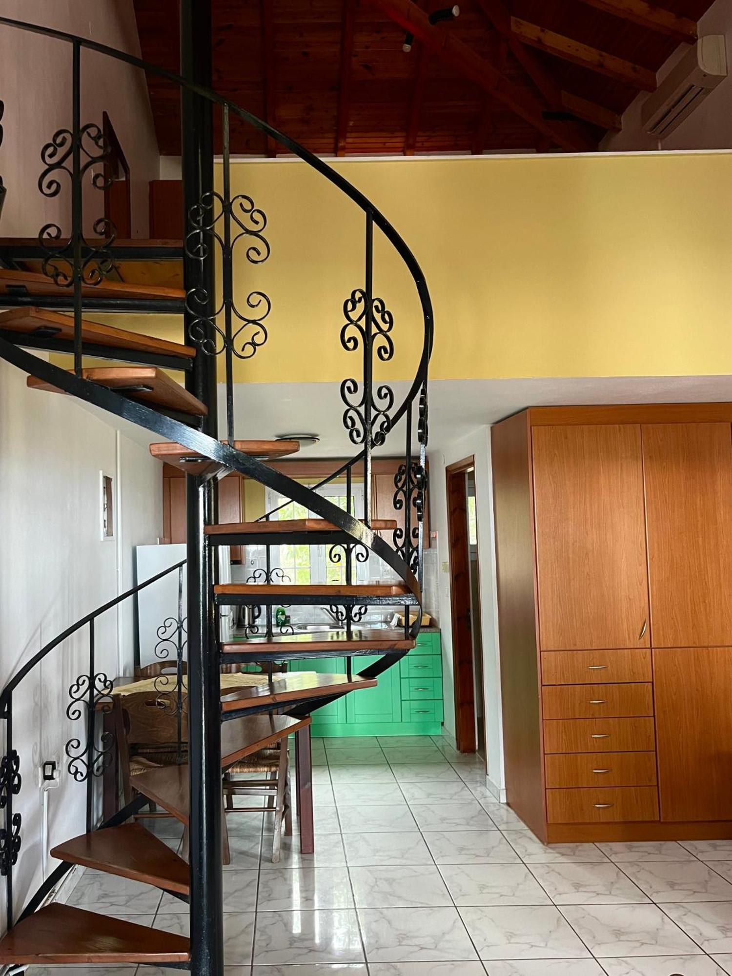 Studios Resbithas Gythio Ngoại thất bức ảnh