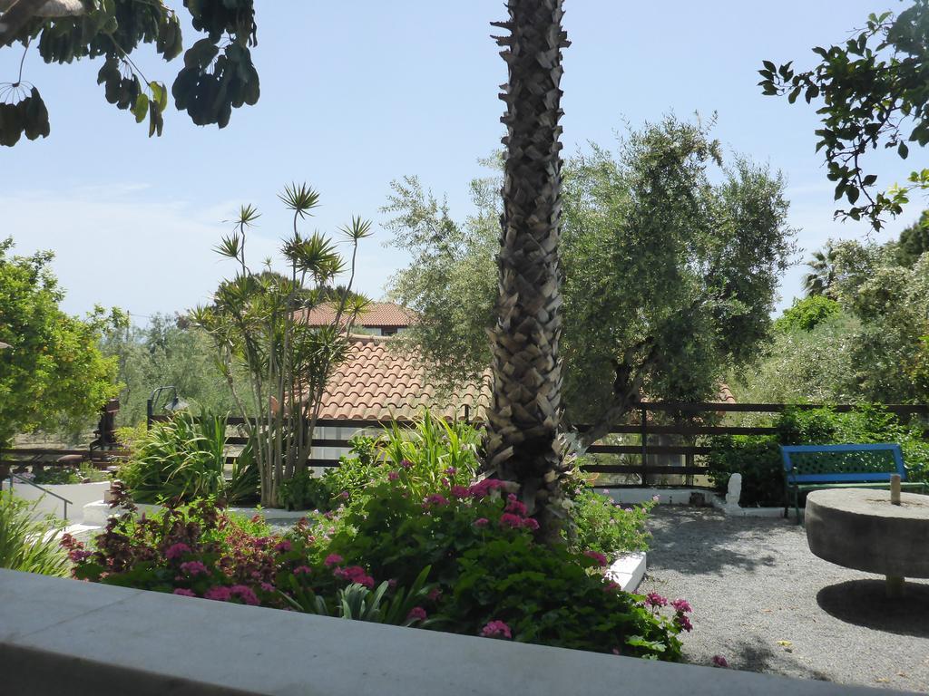 Studios Resbithas Gythio Ngoại thất bức ảnh