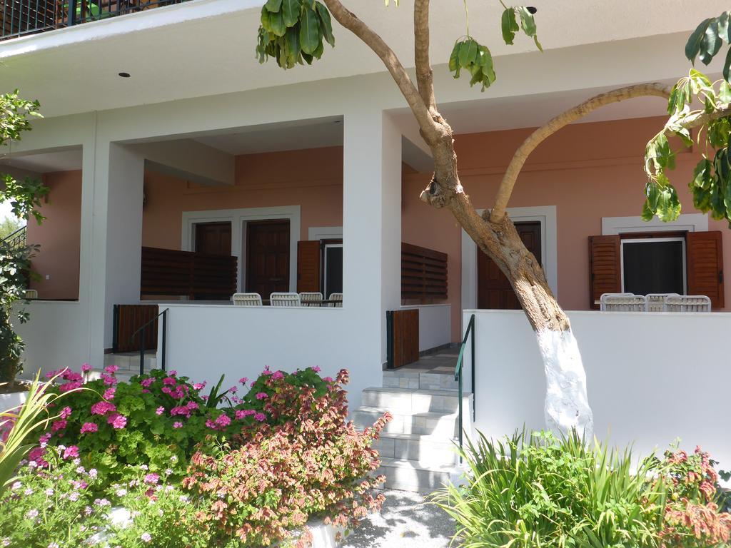 Studios Resbithas Gythio Ngoại thất bức ảnh